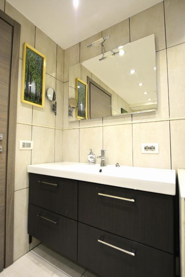 Suite Mimosa Con Piscina - Affitti Brevi Italia Σιρμιόνε Εξωτερικό φωτογραφία