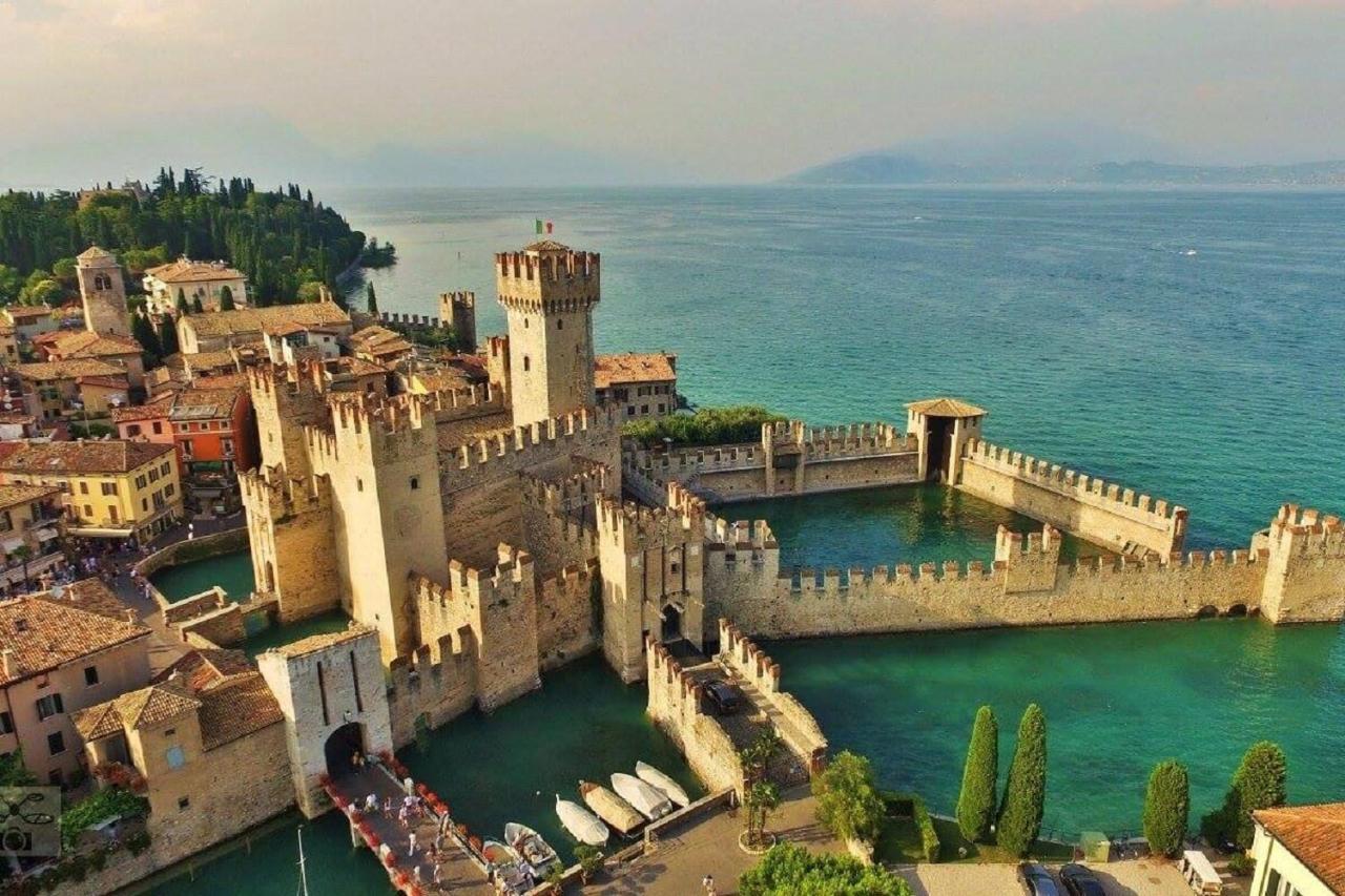 Suite Mimosa Con Piscina - Affitti Brevi Italia Σιρμιόνε Εξωτερικό φωτογραφία
