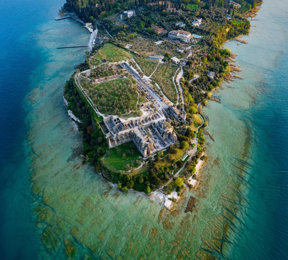 Suite Mimosa Con Piscina - Affitti Brevi Italia Σιρμιόνε Εξωτερικό φωτογραφία